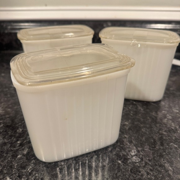 Hazel-Atlas Other - Vintage Hazel Atlas Milk Glass Refrigerator Dishes 1940-50s Plastic Lid Set of 3